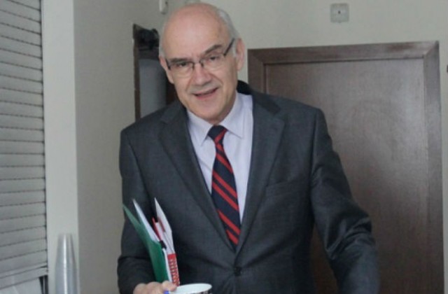 КЕВР решава за цената на тока на открито заседание