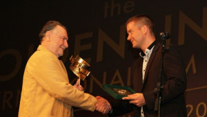 Кметът Живко Тодоров връчи почетен плакет на Васил Михайлов