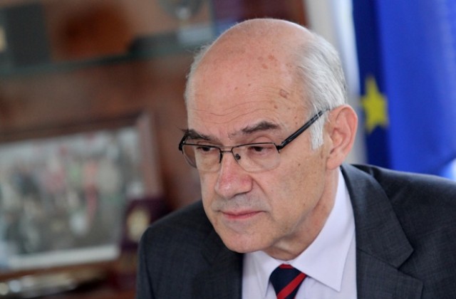 КЕВР: Ако изпълним исканията на ЕРП-тата, токът трябва да поскъпне двойно