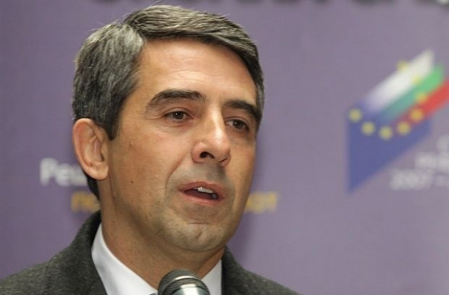 Р. Плевнелиев: Да не политиканстваме с референдума