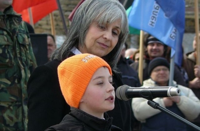 Маргарита Попова ще посети детски фестивали в Павликени и В. Търново