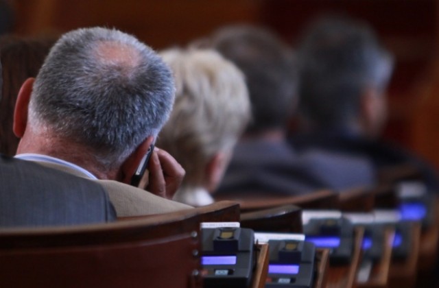 Без парламентарен контрол, депутатите ще се посветят на промените „Москов