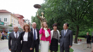 Министър Ангелкова Казанлък е бил посетен от 80 хил туристи