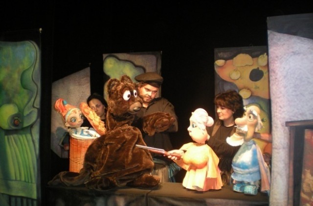 Варненският куклен театър вече и в Морската градина