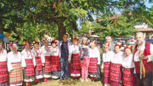 Над 1300 изпълнители се изявяват на фолклорен фестивал в Арбанаси