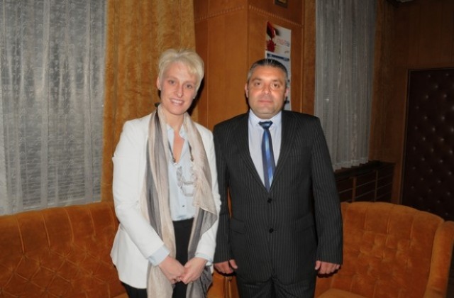 Шефът на полицията и британската посланичка обсъдиха общи проекти