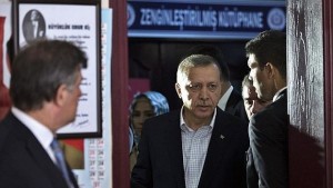 Ердоган печели изборите но с червен картон от избирателите