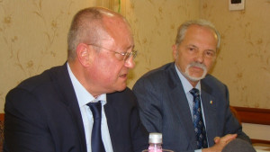 Професионални колежи ще запълнят празнината между училищното и висшето образование