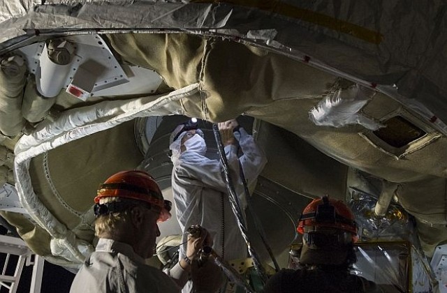 Неуспешно приключи изпитанието на гигантския парашут за кацане на Марс