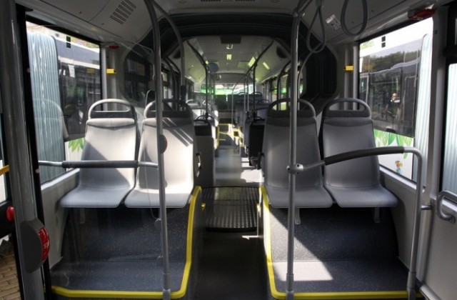 Каназирева настоява за повече и по-чести автобуси