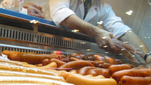 Стотици килограми храни поеха към екарисажа