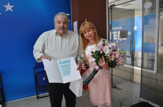 Копие на Статуята на Свободата подариха на Светлана Ангелова за ЧРД