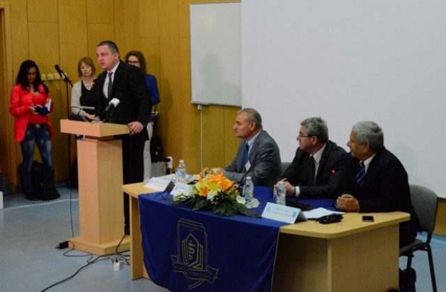 Кметът на Варна - с приз от Интернационалната медицинска асоциация България