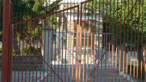 Затворнички представят Железният светилник