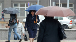 Времето на 11 юни Краткотрайни валежи с гръмотевици