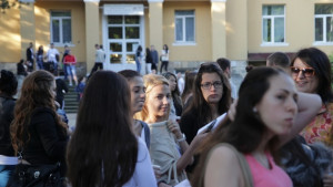 Все повече родители не се интересуват от децата си