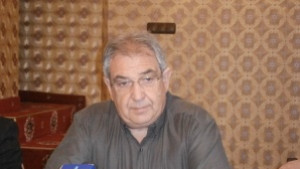 ВВладимиров Половината от заплатите за април са платени в близките