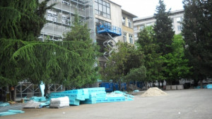 Спипаха крадла на тротоарни плочки