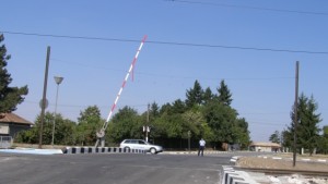 29годишен шофьор блъсна две момичета след което избяга