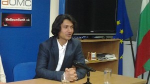 Предлагат Йордан Камджалов за почетен гостдиригент на Плевенска филхармония