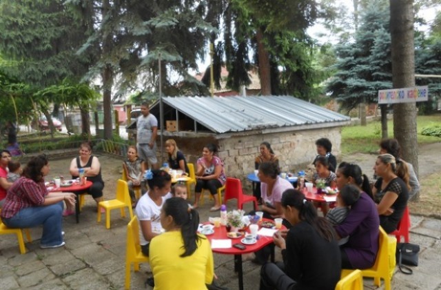 Родителско кафене спретнаха в горнооряховска детска градина