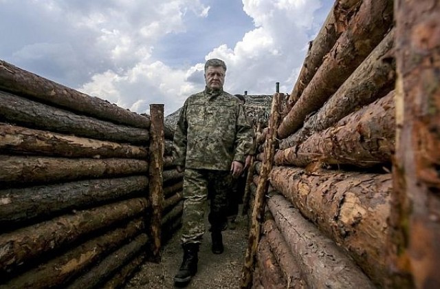Порошенко: Няма гражданска война в Украйна, има окупирана територия