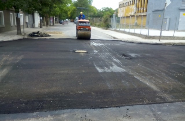 Асфалтираха кръстовище в квартал Съдийски