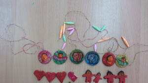 Задържаха 30годишна със саморъчно изработени фигурки с амфетамини