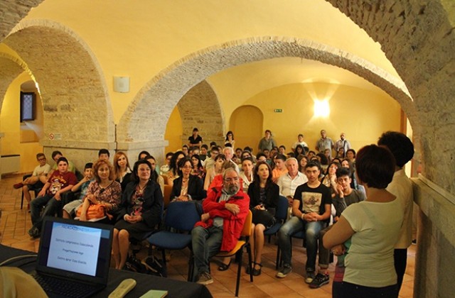 Проект „ПРО-АКТ - за ефективно партньорство в мрежа в полза на граждани на трети държави