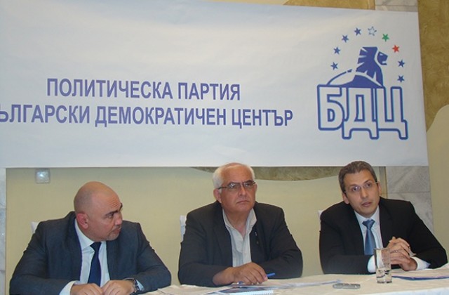 Д-р Антов се пуска в битката за Монтана