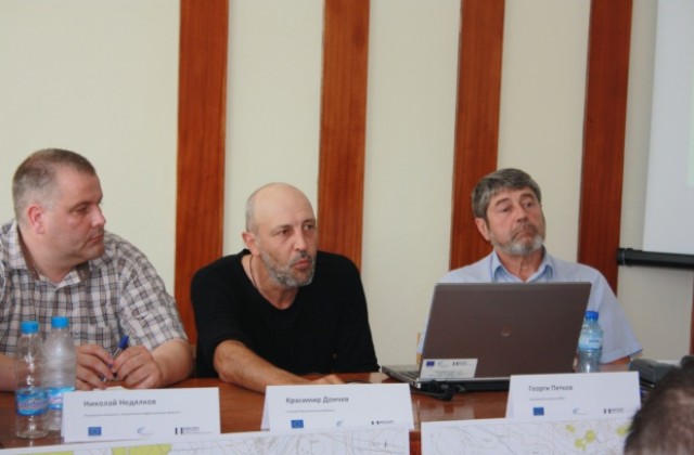 18 км от АМ „Хемус” ще преминават през община Стражица