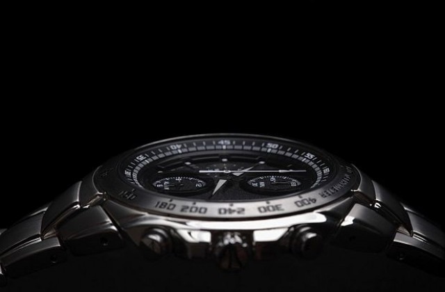 Минута от 61 секунди или шегите на времето