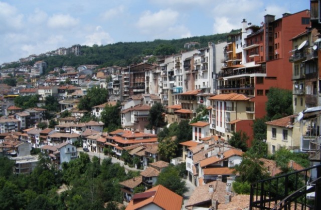 Най-големият проблем на В. Търново- инфраструктурата, най- голямо постижение - ремонтите на паркове и стадиона