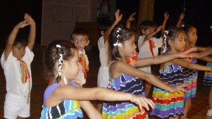 Децата на Бъзън събират пари за да си върнат училището