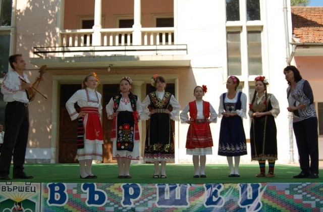 Лятно училище по народно пеене