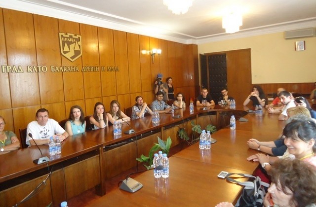 Доц. Хаджиниколова: „Кмете, Вие заслужавате аплодисменти!