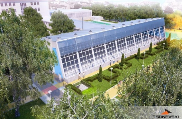 Започва ремонт на басейна, правят първа копка в четвъртък