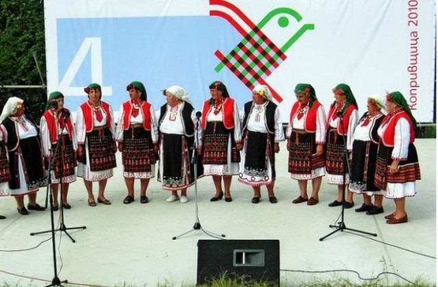 Над 500 самодейци ще пеят и танцуват, избират кой да ни представя в Копривщица