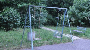 Стара площадка в Славейков светва