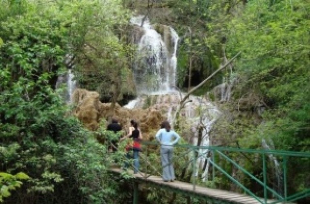 1-ви Национален Еко Турнир по карате на Крушунските водопади