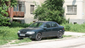 Гласуват новата глоба за паркиране в зелени площи