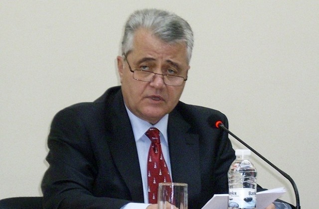 И проф. Мирчев няма да се впусне в кметската надпревара