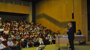 Кметът подари Паспорт Русе на абитуриенти от математическата гимназия