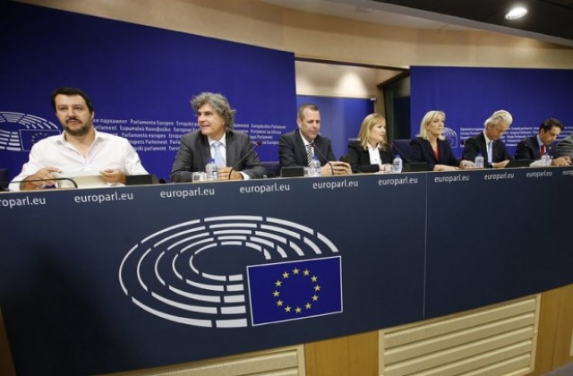 Еврогрупата се събира на среща на върха за Гърция в понеделник