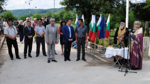 В Килифарево откриха обновен парк една година след наводнението