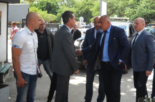 Премиерът подкрепя стачката на бизнеса заради поскъпването на тока