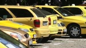 Таксиметровият бранш скочи срещу готвени промени в Закона за автомобилните