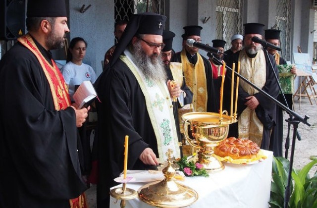 С литийно шествие отбелязаха годишнина от трагедията в „Аспарухово”