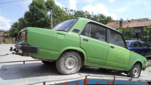 Започна принудителното премахване на стари трошки от горнооряховските улици