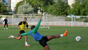 Жиньо подписва за 2 години холандски бек близо до Черно